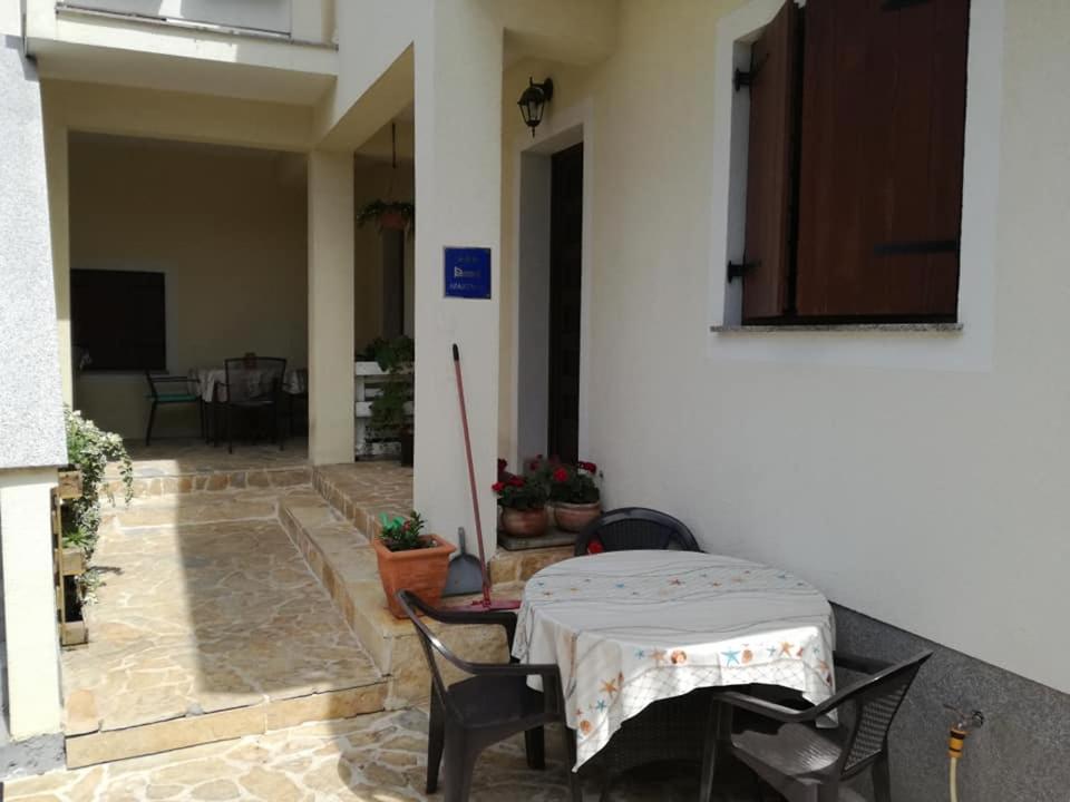 Apartment Dukic Sveti Filip i Jakov Bagian luar foto