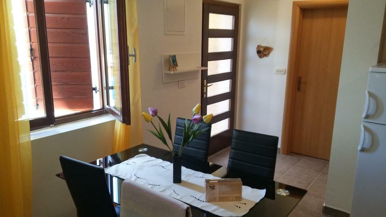 Apartment Dukic Sveti Filip i Jakov Bagian luar foto